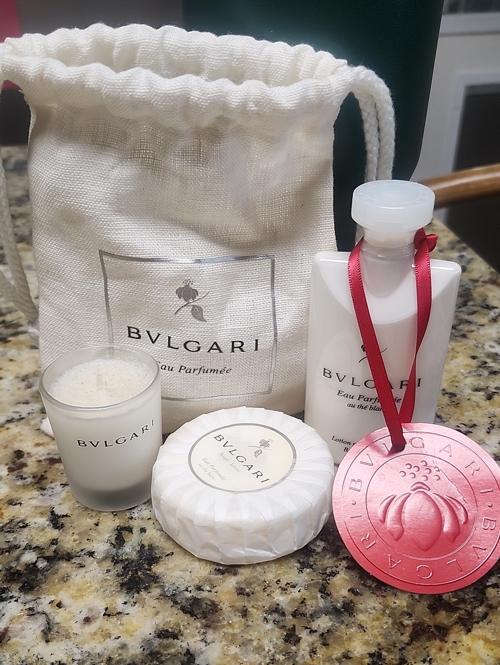 Bulgari White and Red Skincare Set - Eau Parfumée Body Lotion, Candle & Soap Nwt